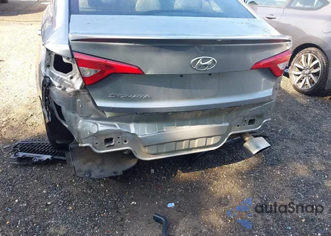 2015 Hyundai Sonata 2.4L Se z USA, uszkodzony, nr VIN 5NPE24AF7FH132694